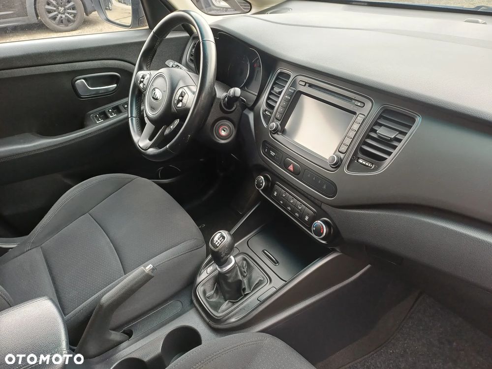 Kia Carens 1.7 CRDi 115 Dream Team Edition - 12