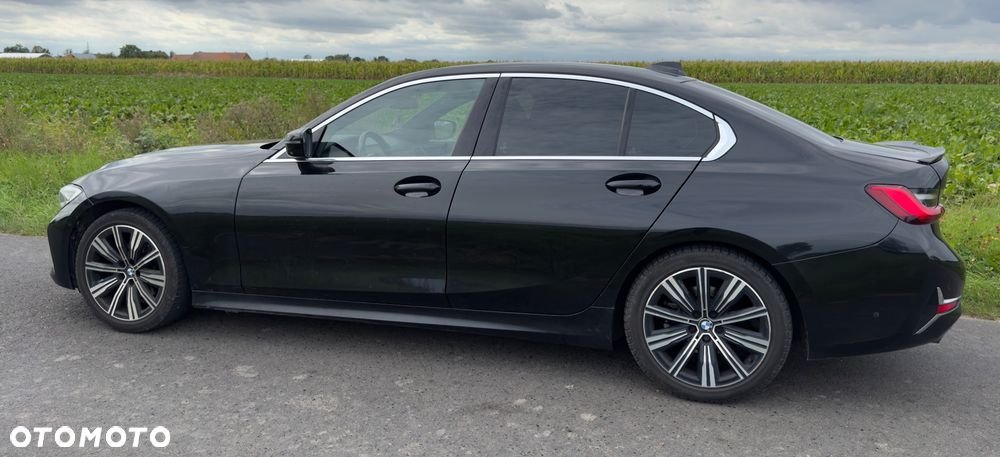 BMW Seria 3 320d Luxury Line - 4