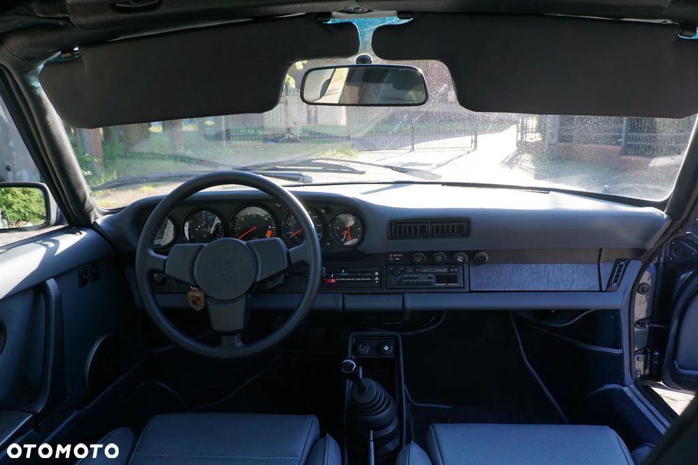 Porsche 911 - 19