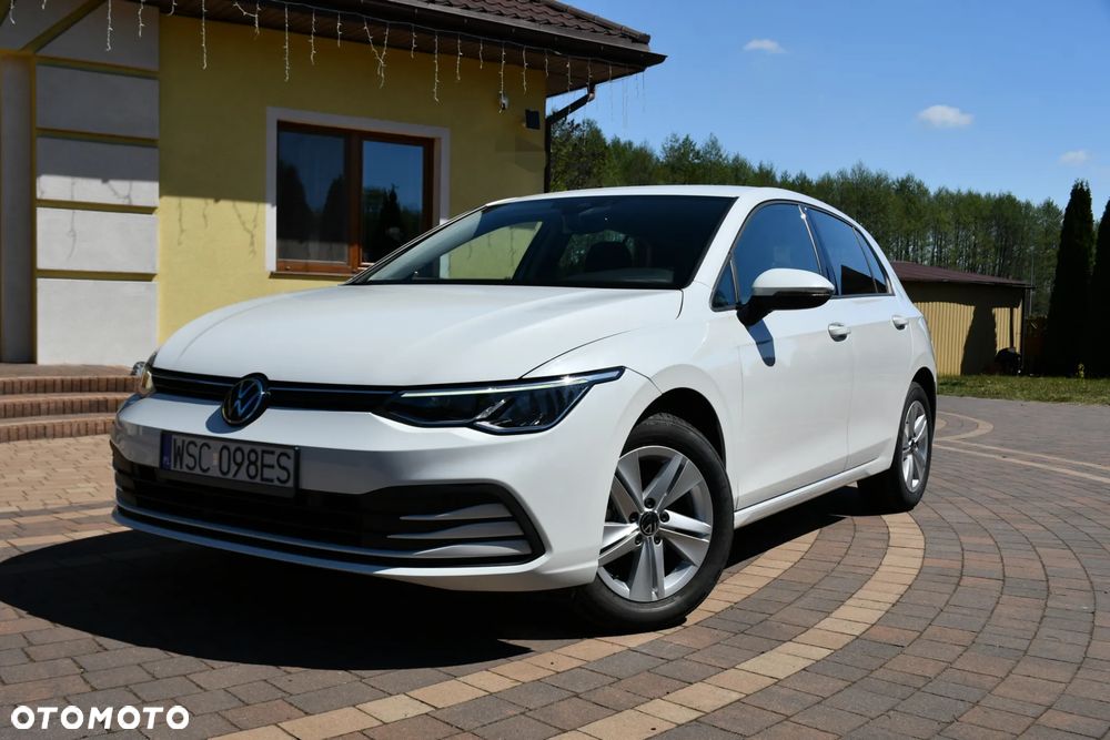 Volkswagen Golf 1.0 eTSI Life DSG - 10