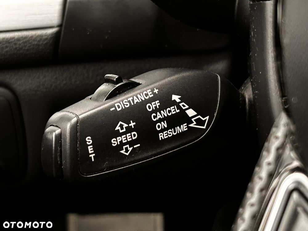 Audi A6 Avant 2.0 TDI Ultra S tronic - 33