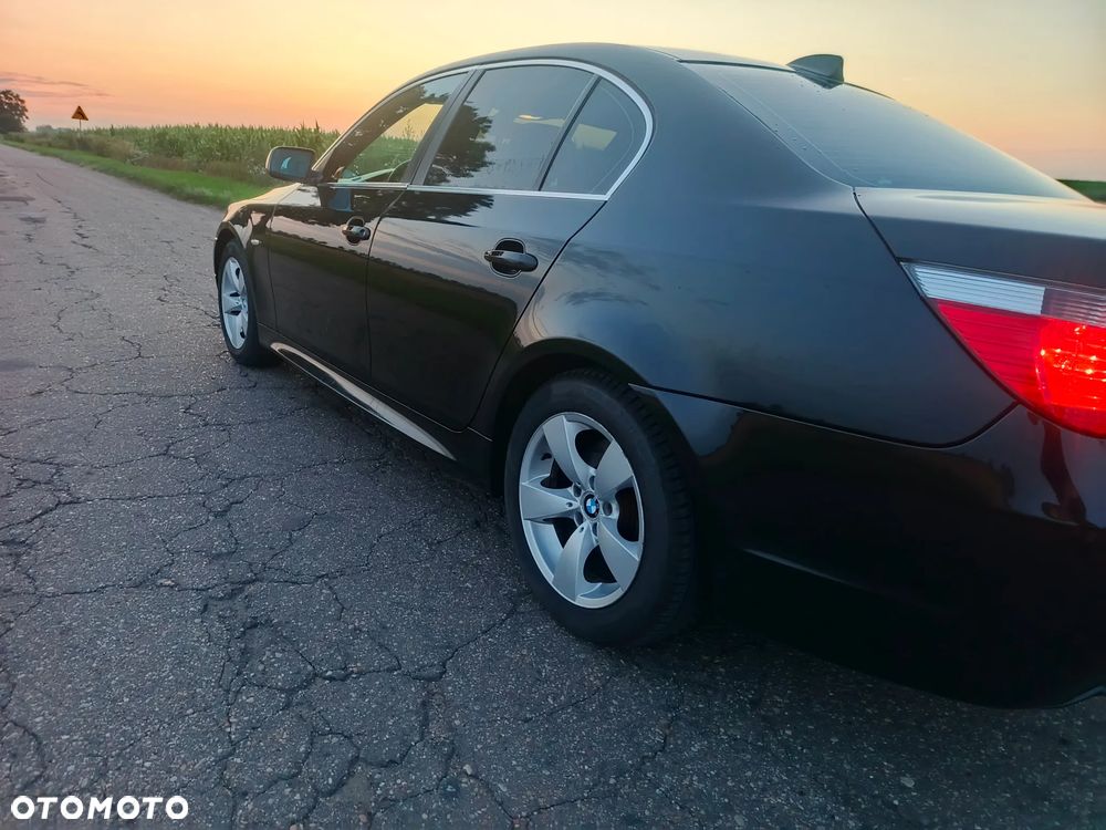 BMW Seria 5 523i - 3