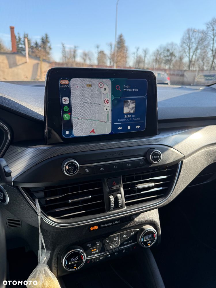 Ford Focus 1.0 EcoBoost Titanium Business - 19