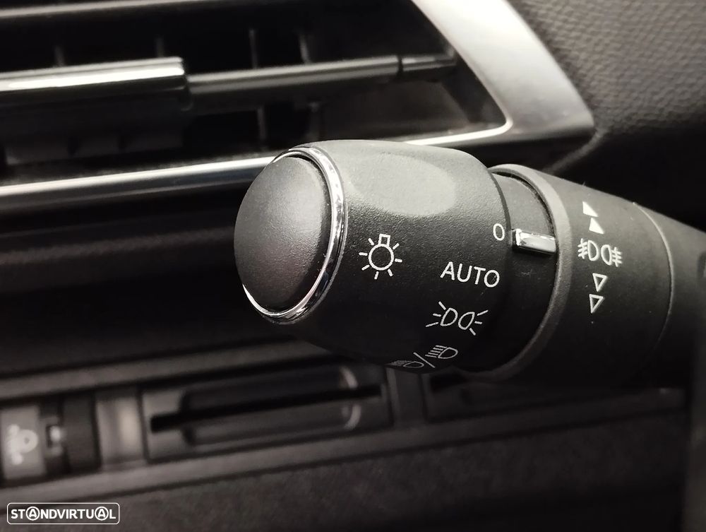 Peugeot 3008 1.5 BlueHDi Allure - 20