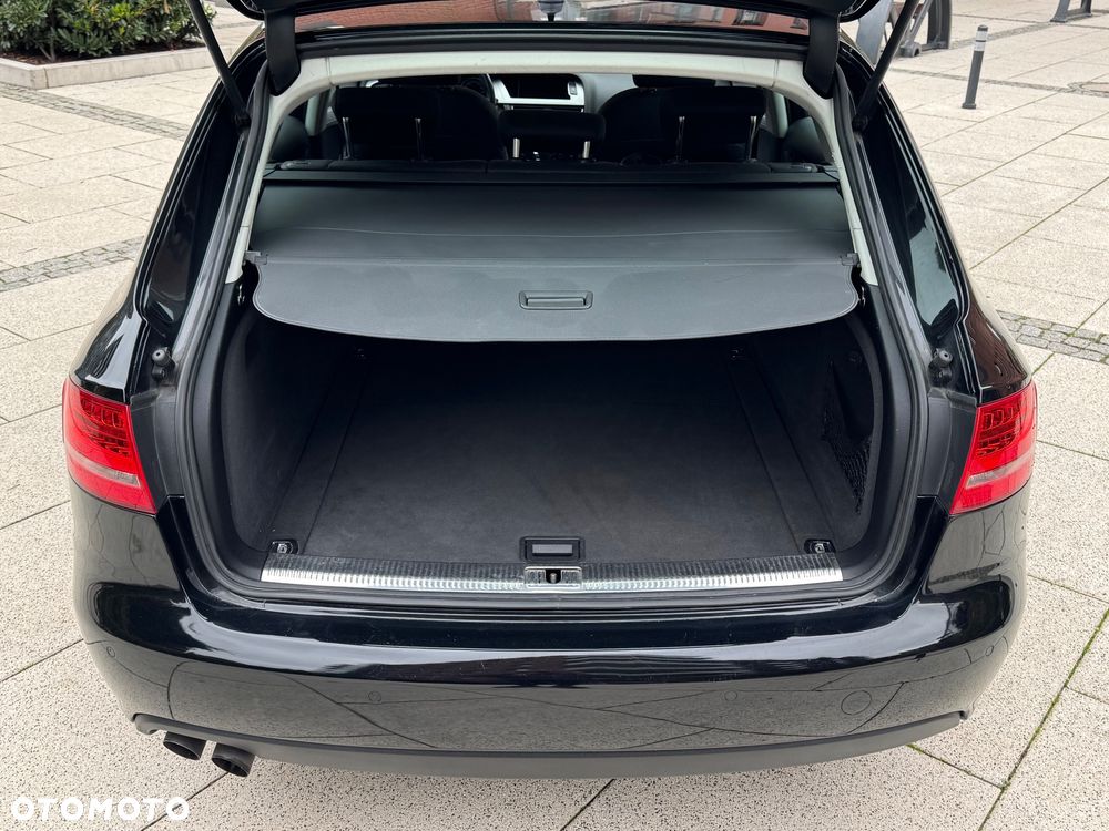 Audi A4 Avant - 22