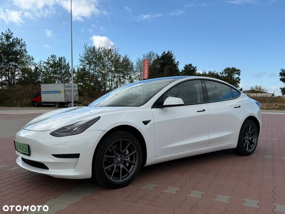 Tesla Model 3 Standard Reichweite Plus Hinterradantrieb - 16