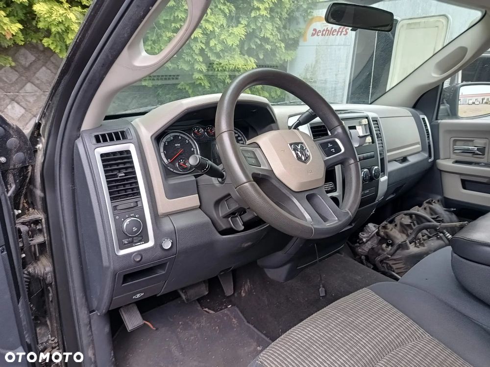 RAM 1500 - 10