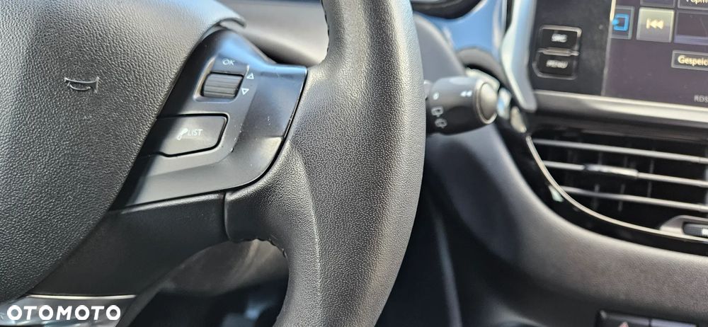Peugeot 208 - 20