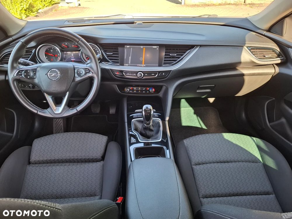 Opel Insignia - 21
