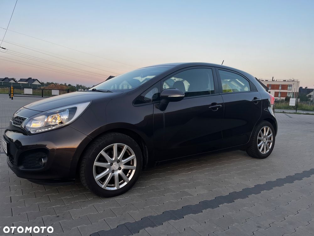 Kia Rio 1.4 Spirit - 4