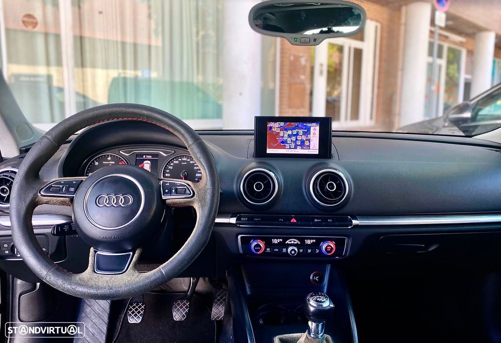 Audi A3 2.0 TDI S line Sport Pack - 13
