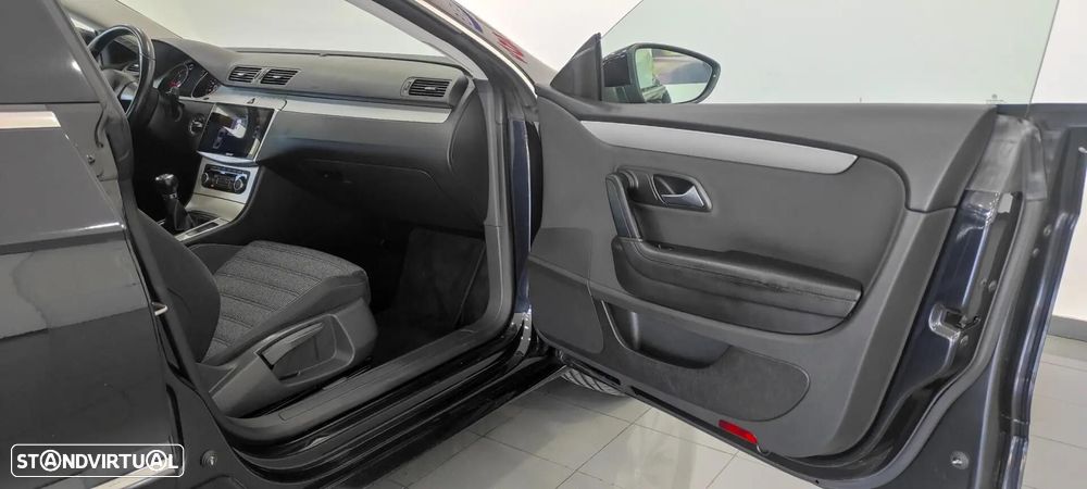 VW Passat CC 2.0 TDi Exclusive - 22