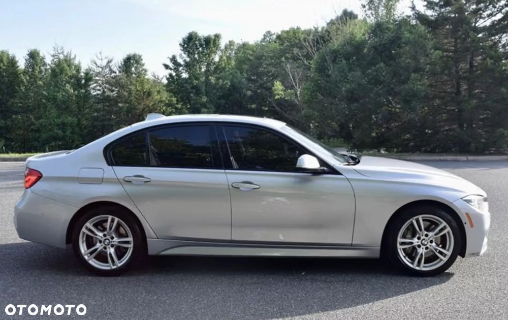 BMW Seria 3 330i xDrive - 7