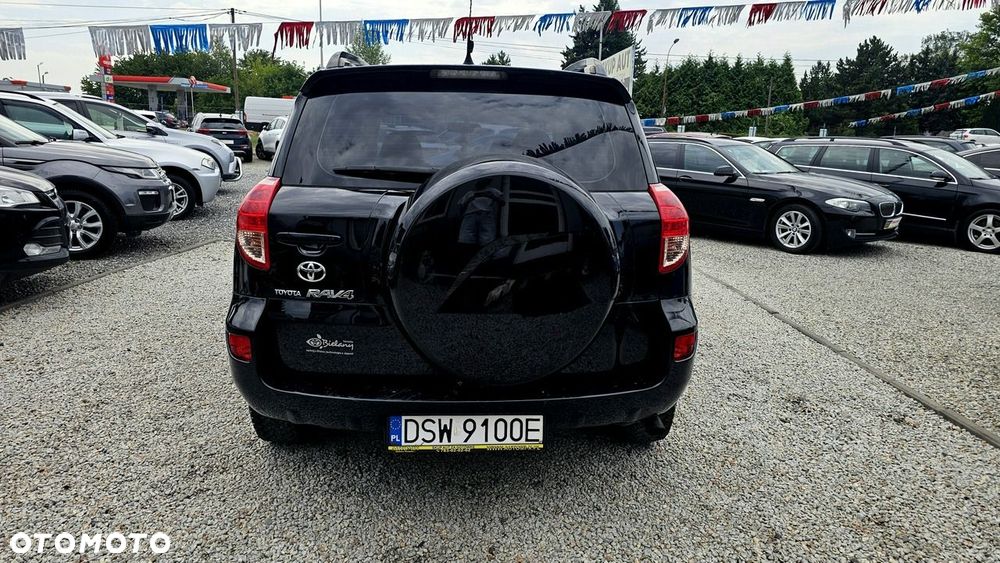 Toyota RAV4 - 13