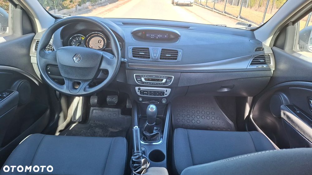 Renault Megane 1.6 16V Style Edition - 9