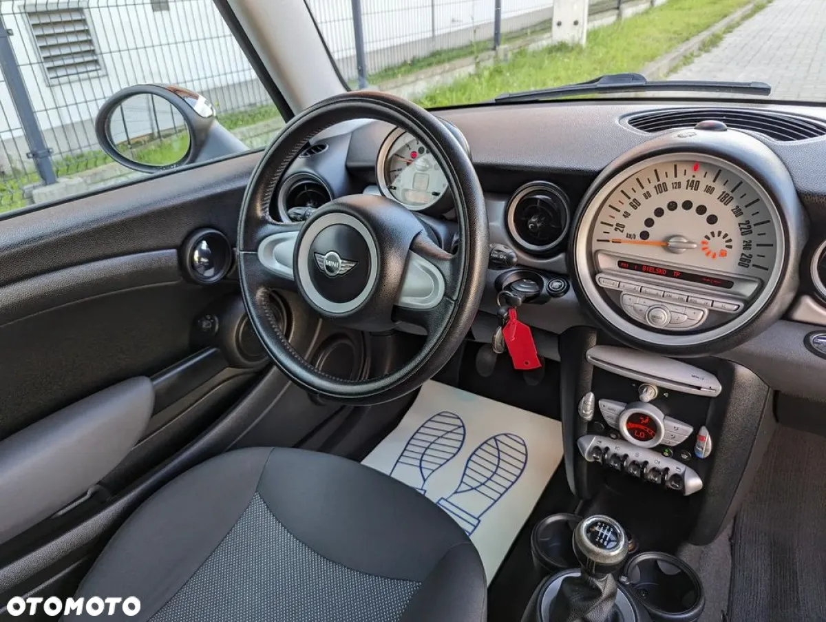 MINI ONE Standard - 7