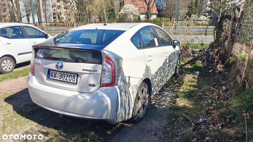 Toyota Prius - 3