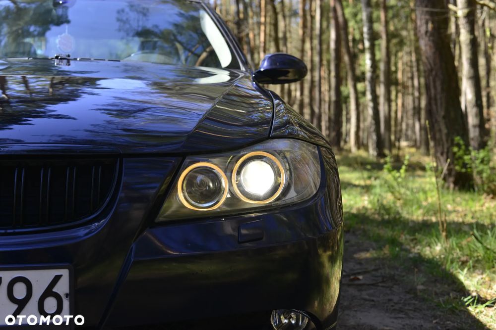 BMW Seria 3 318d - 8