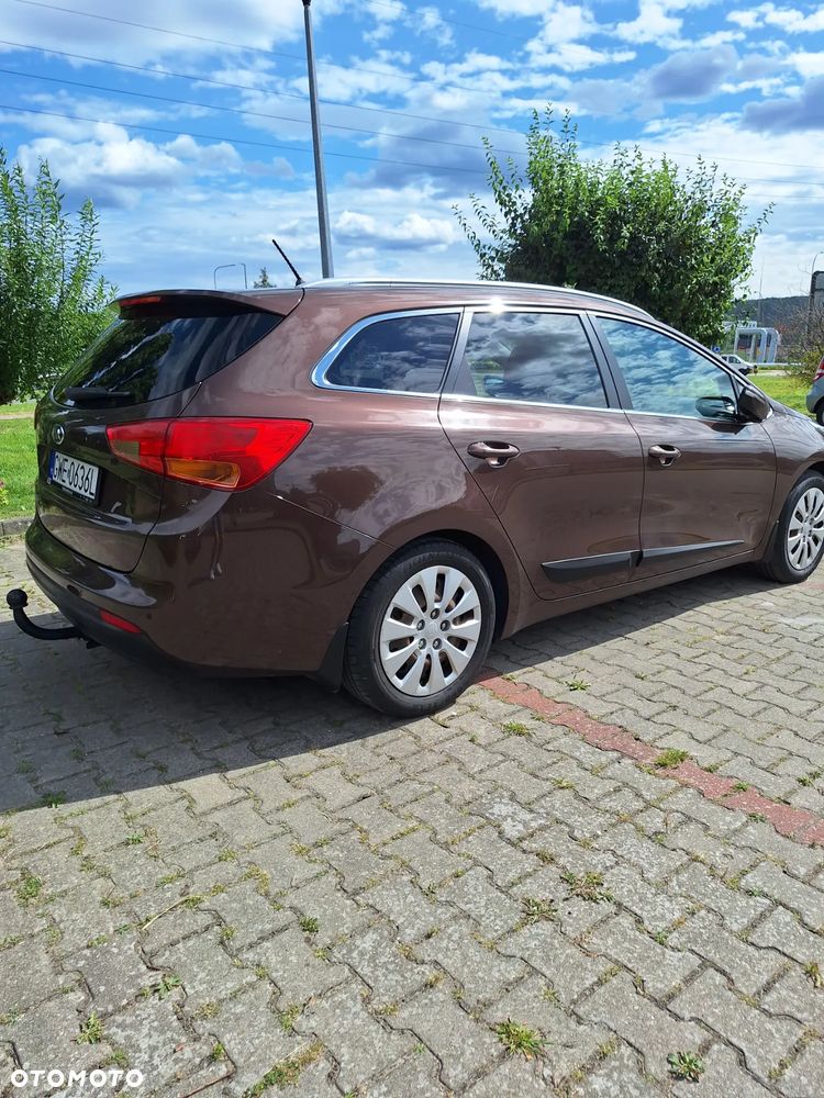 Kia Ceed - 6