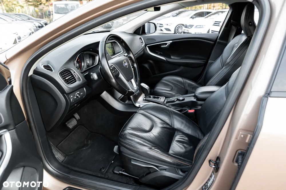 Volvo V40 Cross Country T5 AWD Geartronic Summum - 18