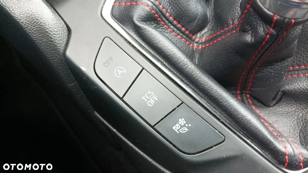 Ford Focus 1.5 EcoBoost Start-Stopp-System ST-Line - 26