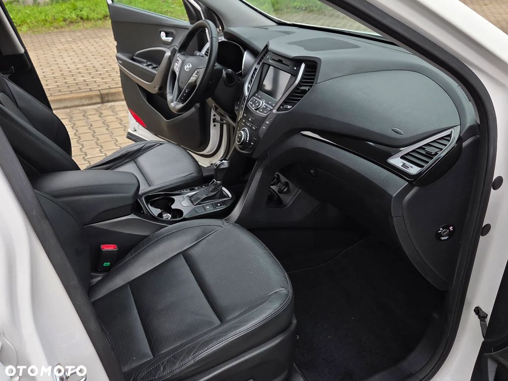 Hyundai Santa Fe 2.2 CRDi 4WD CPF Automatik Premium - 16