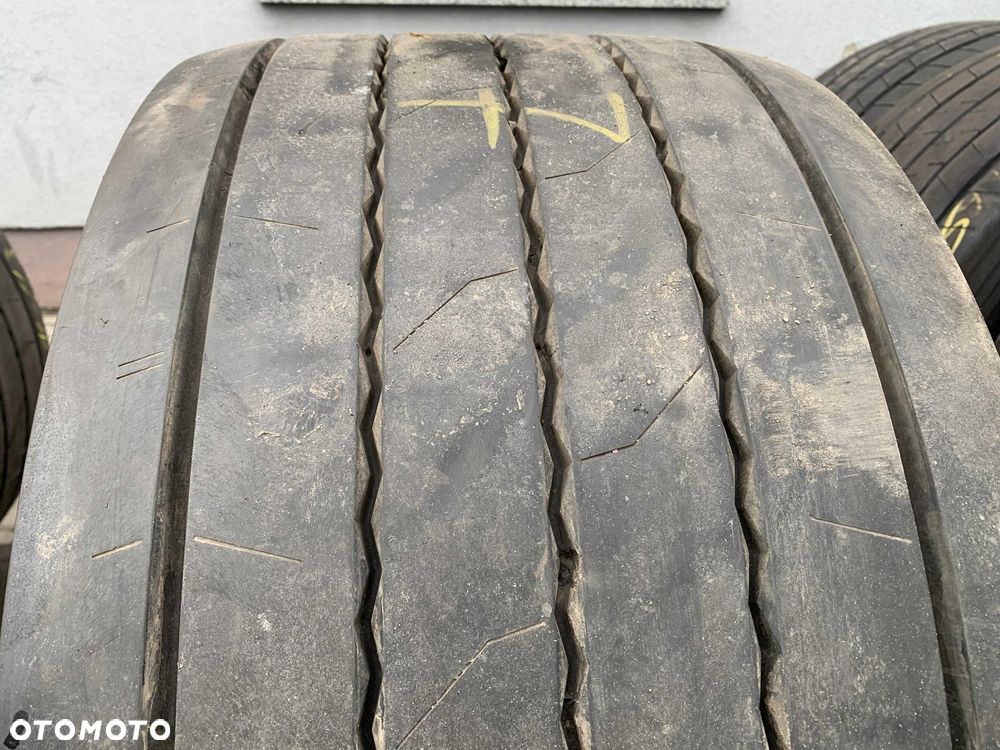 445/45R19.5 Opona Continental HYBRID HT3 11-12 mm Naczepa Mega HT 3 - 3
