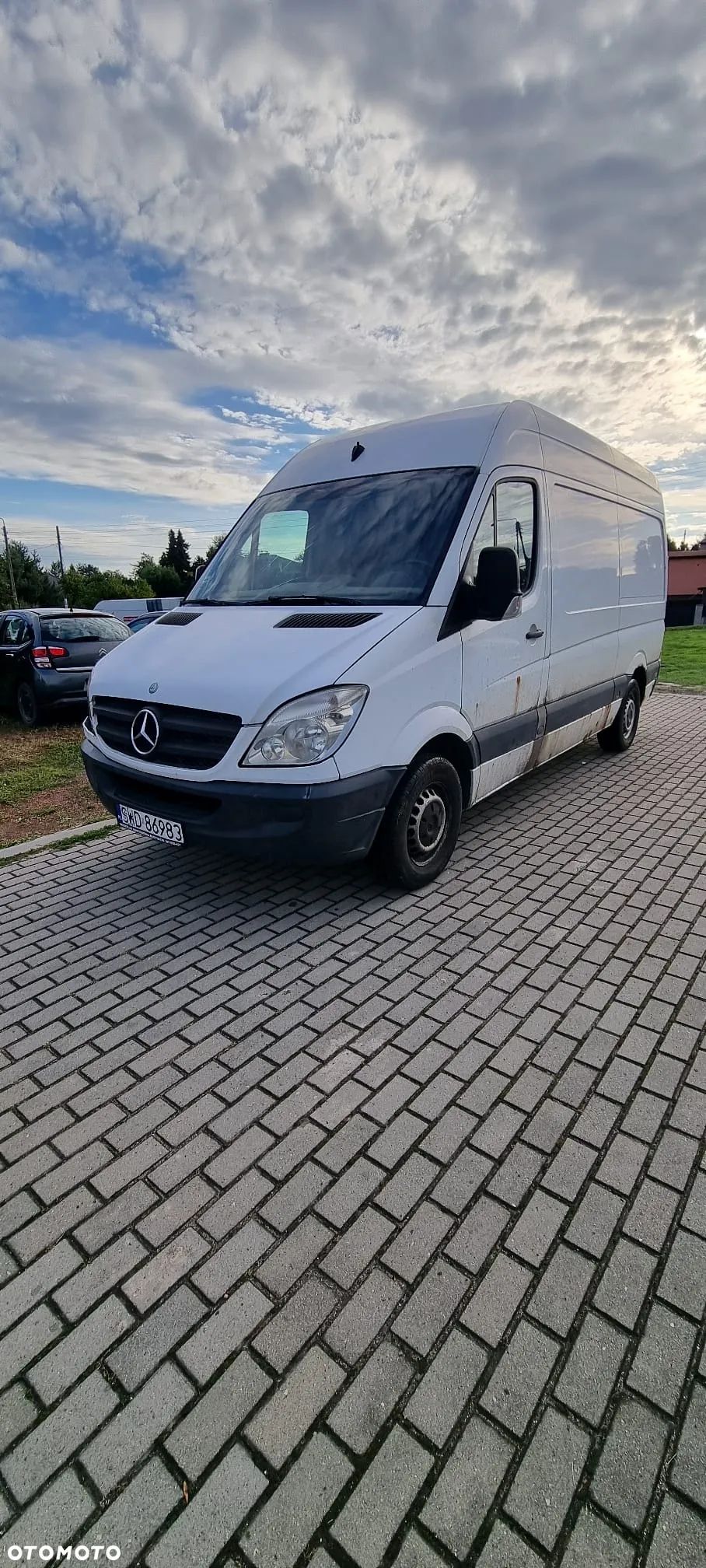 Mercedes-Benz Sprinter - 1