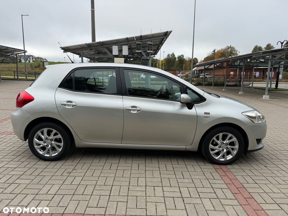 Toyota Auris 1.33 VVT-i - 5