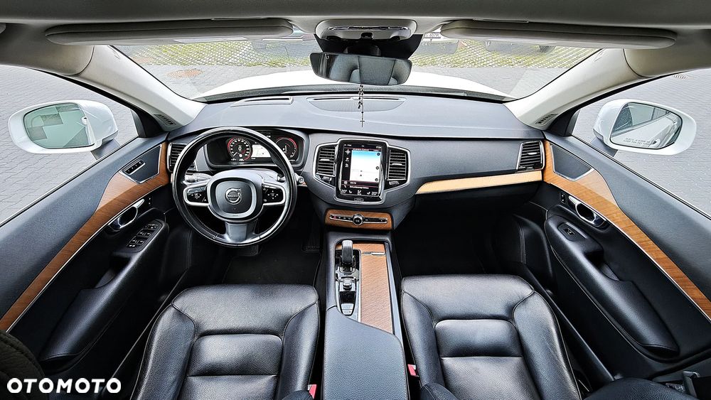Volvo XC 90 - 13