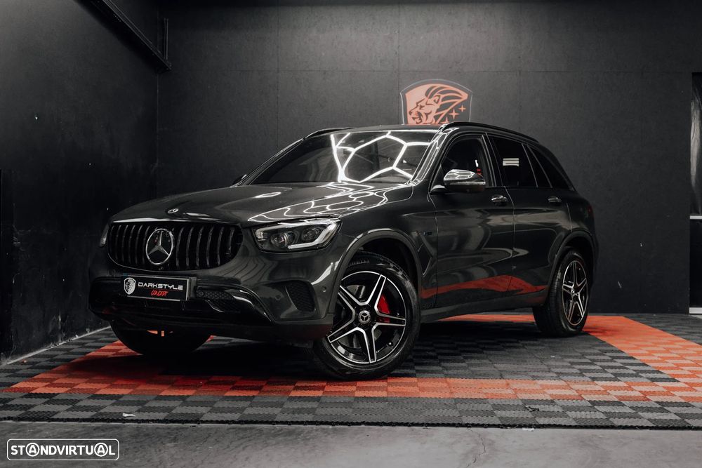 Mercedes-Benz GLC 300 e 4Matic 9G-TRONIC AMG Line - 8