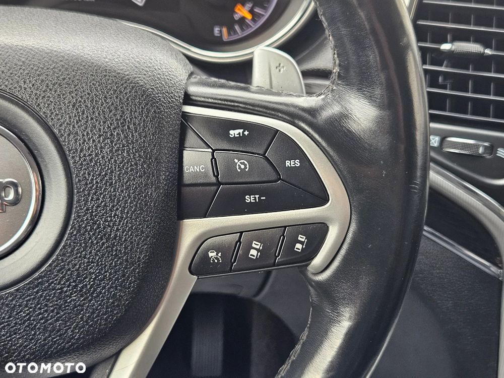 Jeep Grand Cherokee 3.0 CRD Summit - 31