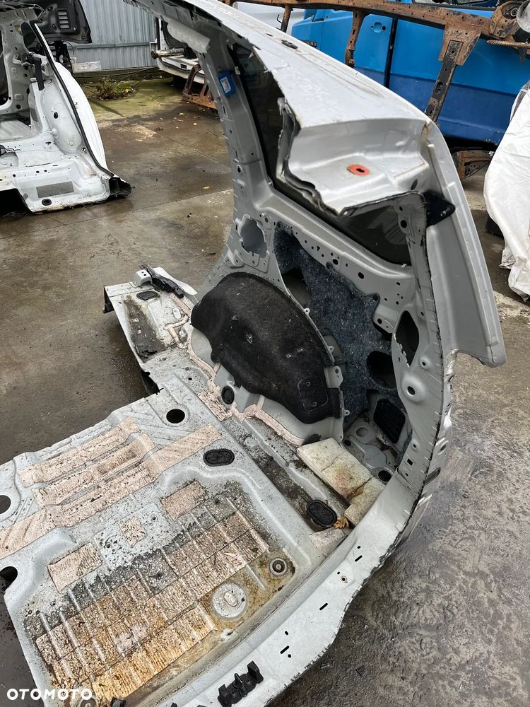 BLOTNIK PRAWY TYŁ poszycie Ford Galaxa MK4 2021R - 4