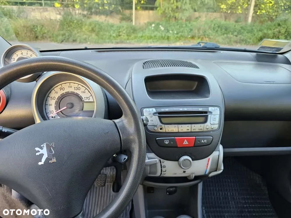 Peugeot 107 1.0 Trendy - 11