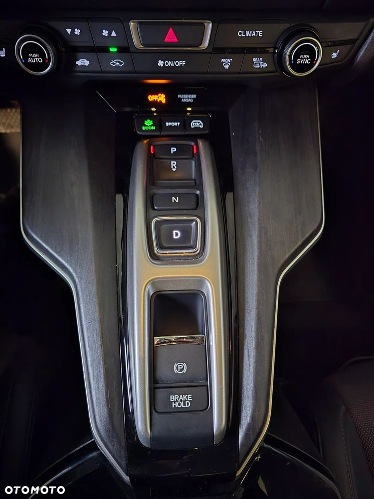 Honda Clarity - 25