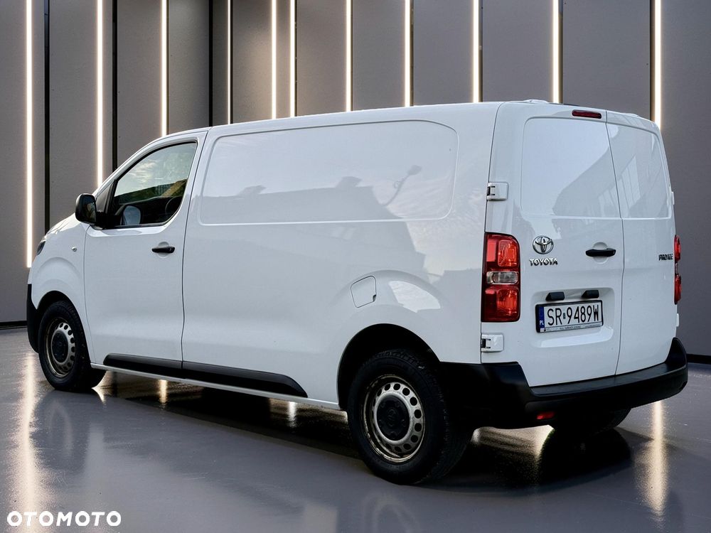 Toyota Proace - 8