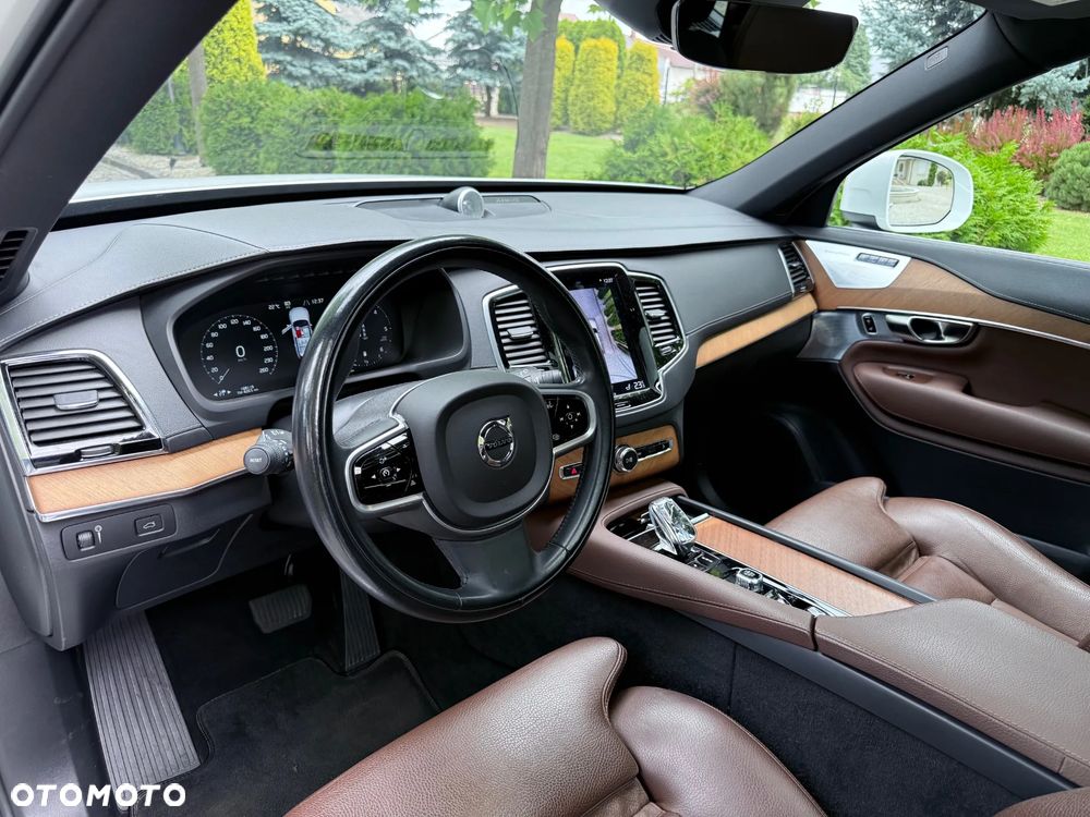 Volvo XC 90 - 19