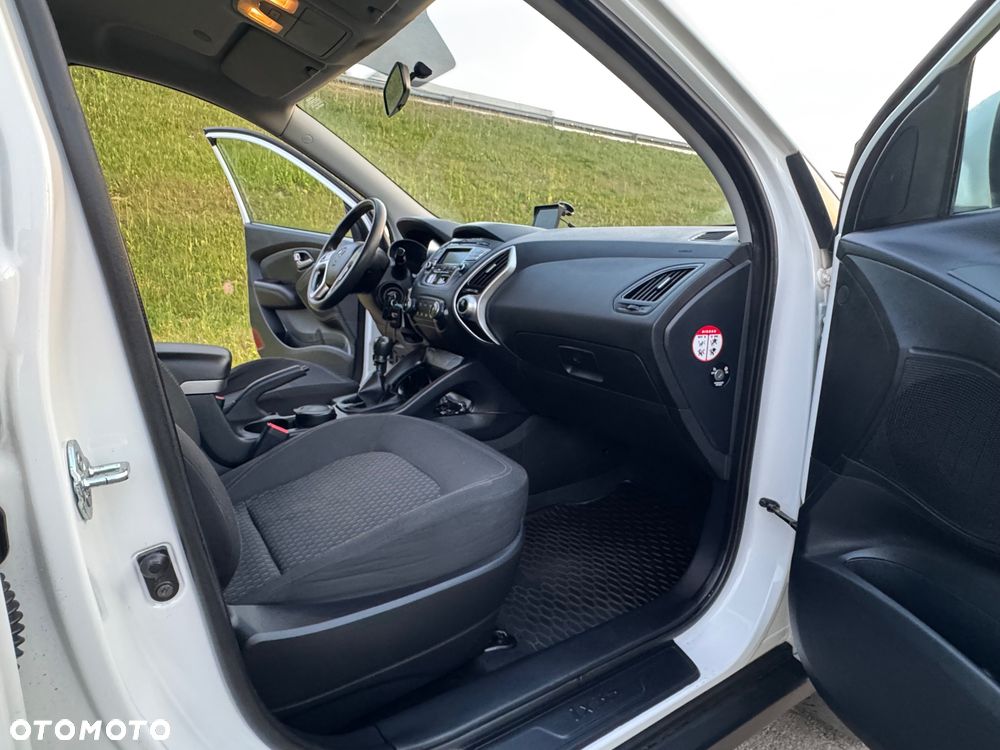 Hyundai ix35 1.6 2WD Fifa World Cup Edition - 25