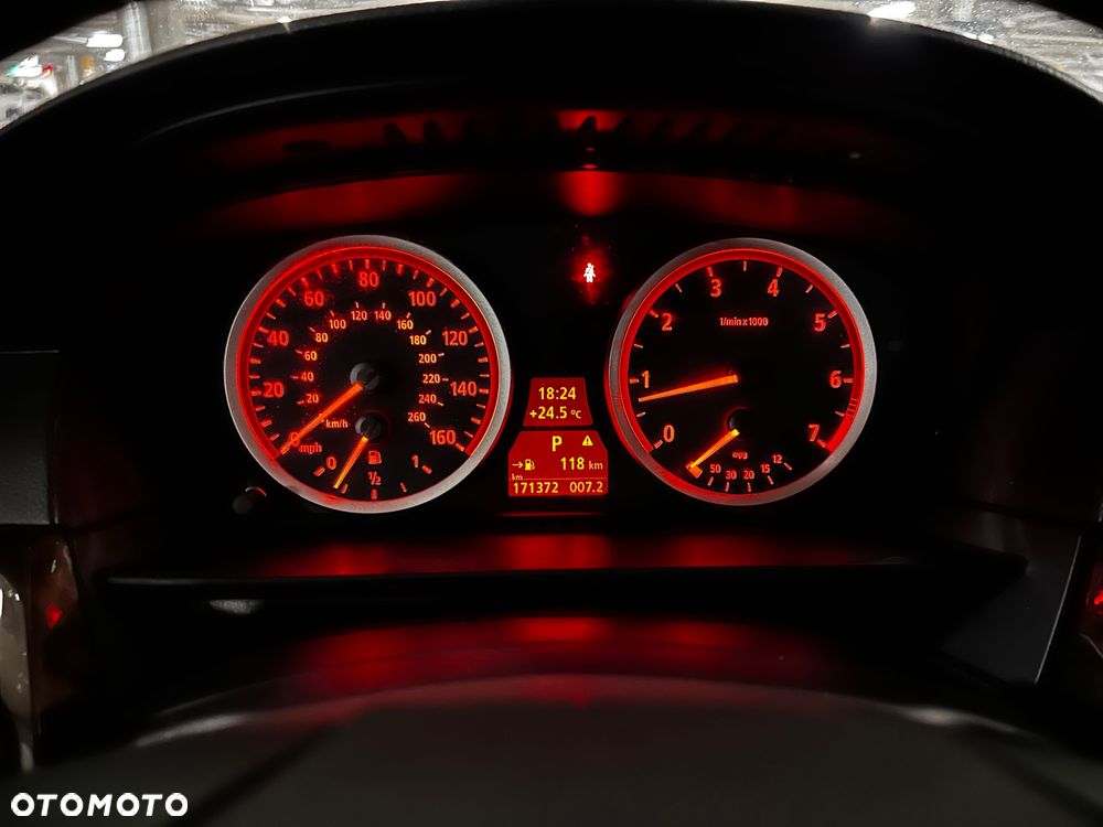 BMW Seria 5 550i Sport-Aut Edition Exclusive - 25