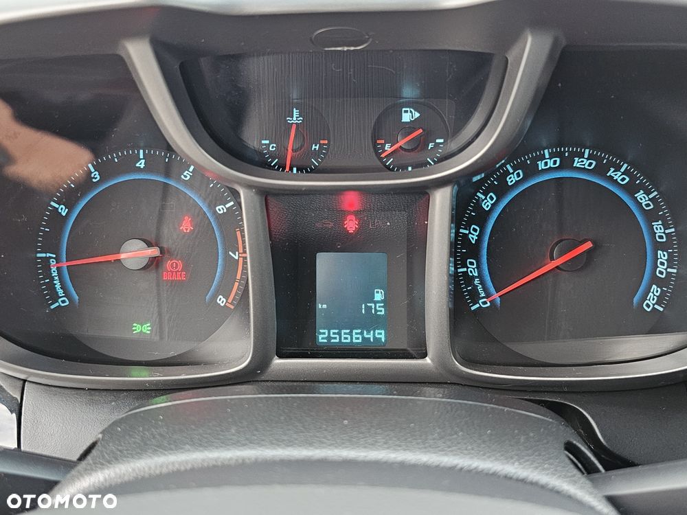 Chevrolet Orlando - 8