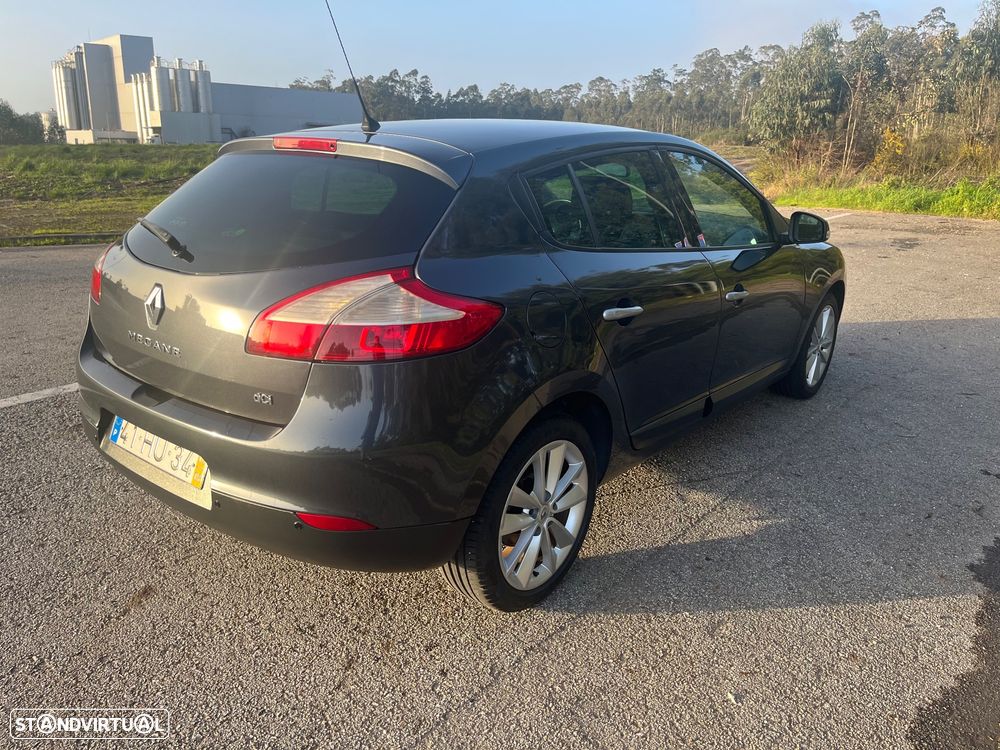 Renault Mégane 1.5 dCi Dynamique - 3