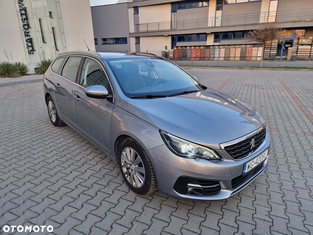 Peugeot 308 1.2 PureTech Allure S&S EAT8 - 5