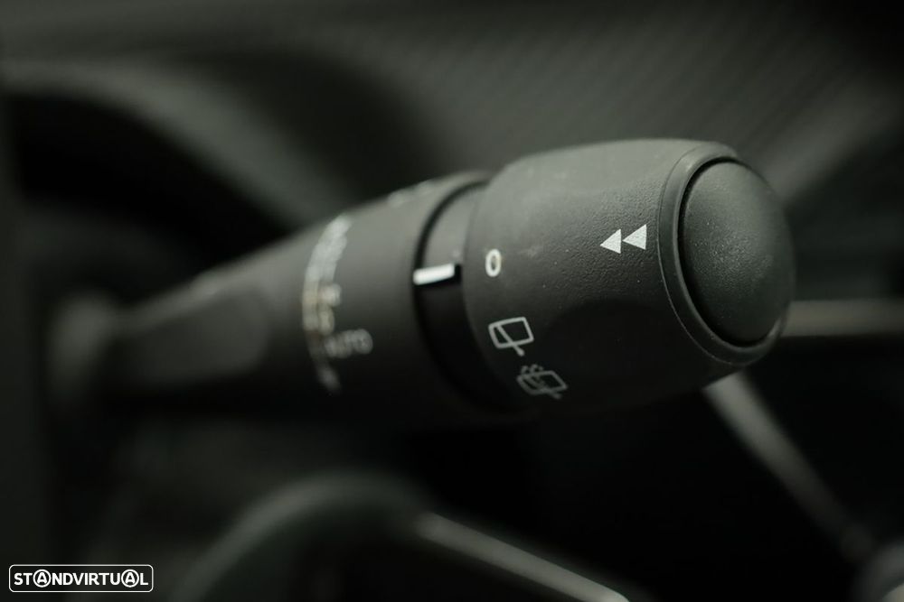 Peugeot 208 1.2 PureTech Allure - 19