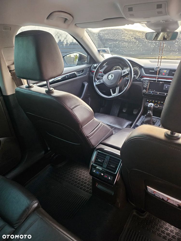 Skoda Superb 2.0 TDI L&K - 9