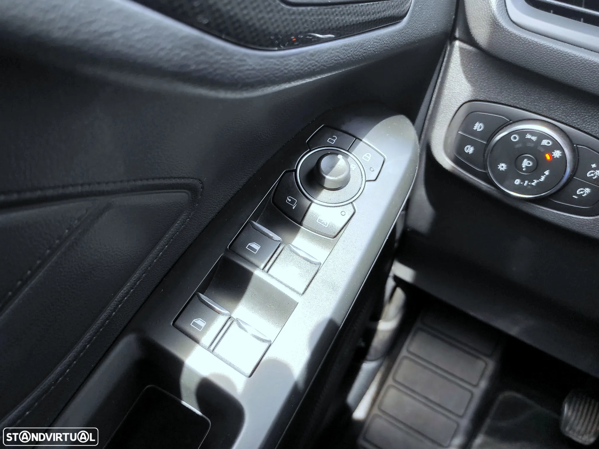 Ford Focus SW 1.0 EcoBoost MHEV ST-Line - 23