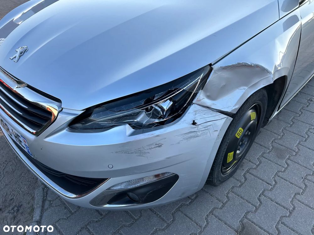 Peugeot 308 - 25