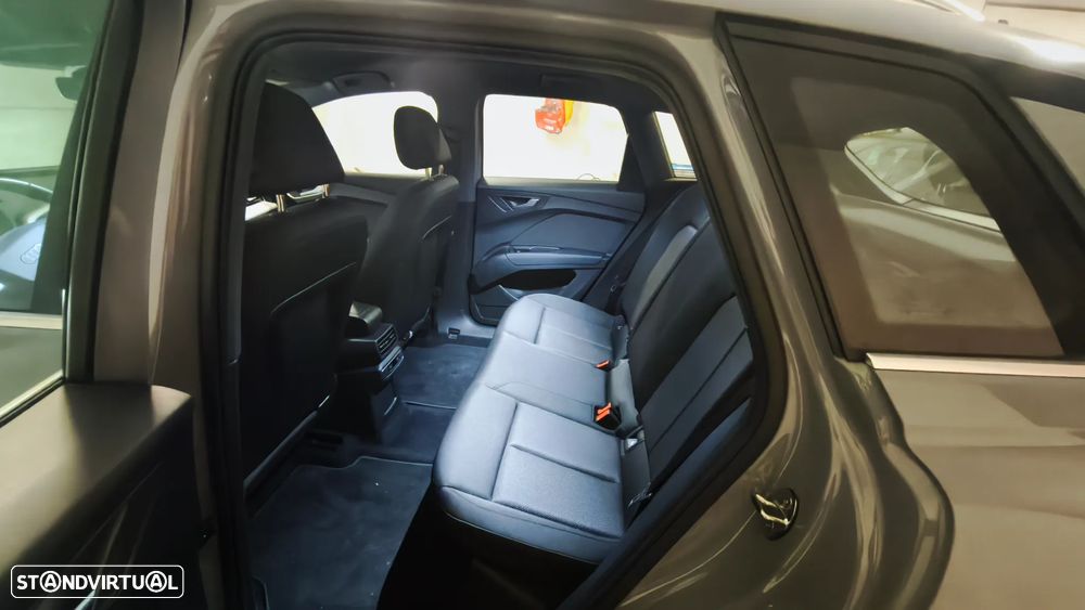 Audi Q4 e-tron 35 55 kWh - 8