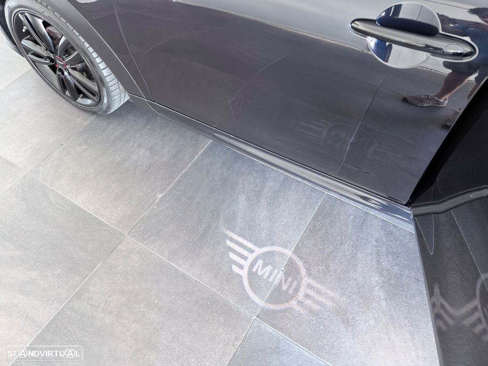 MINI 5 Portas Cooper JCW - 29