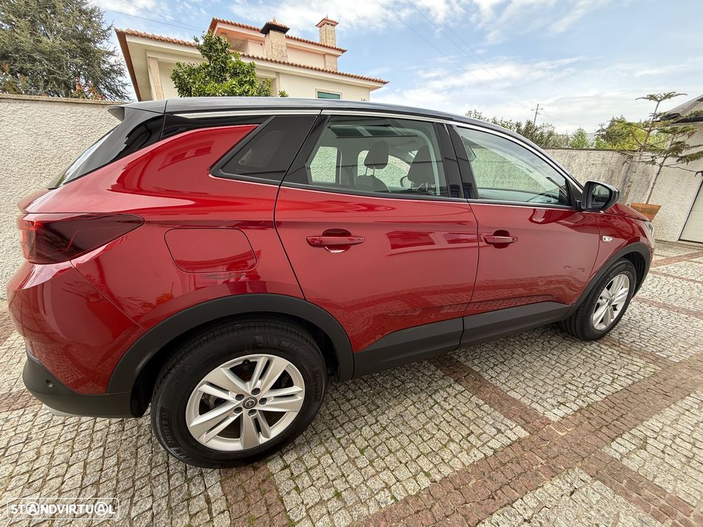 Opel Grandland X 1.2 S&S Business Elegance - 3