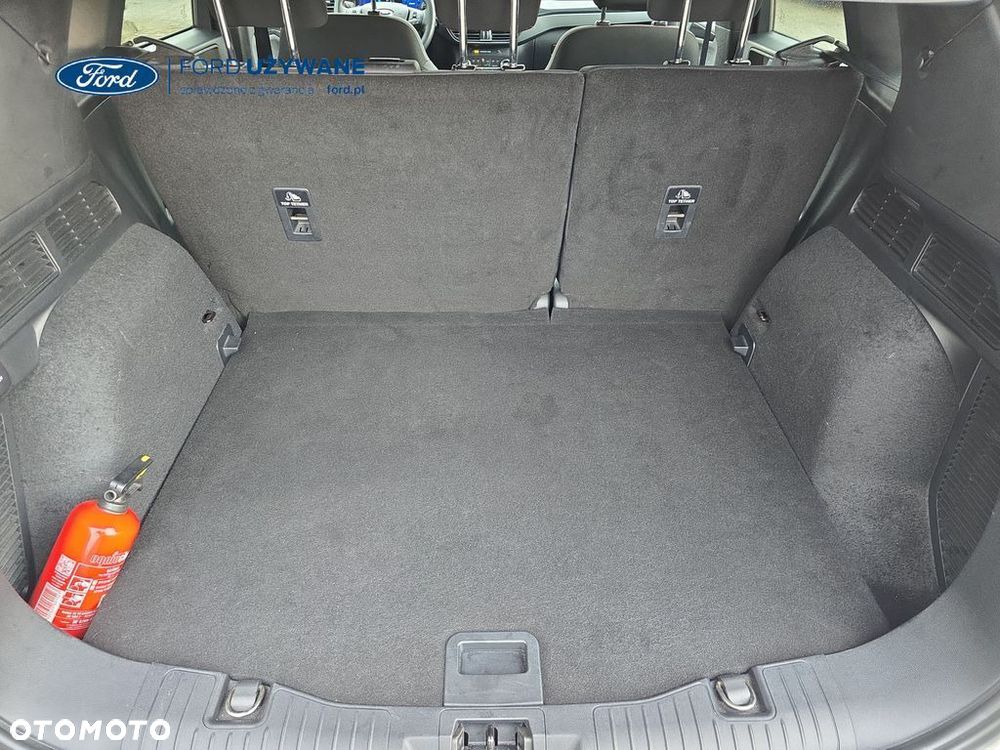 Ford Kuga - 11